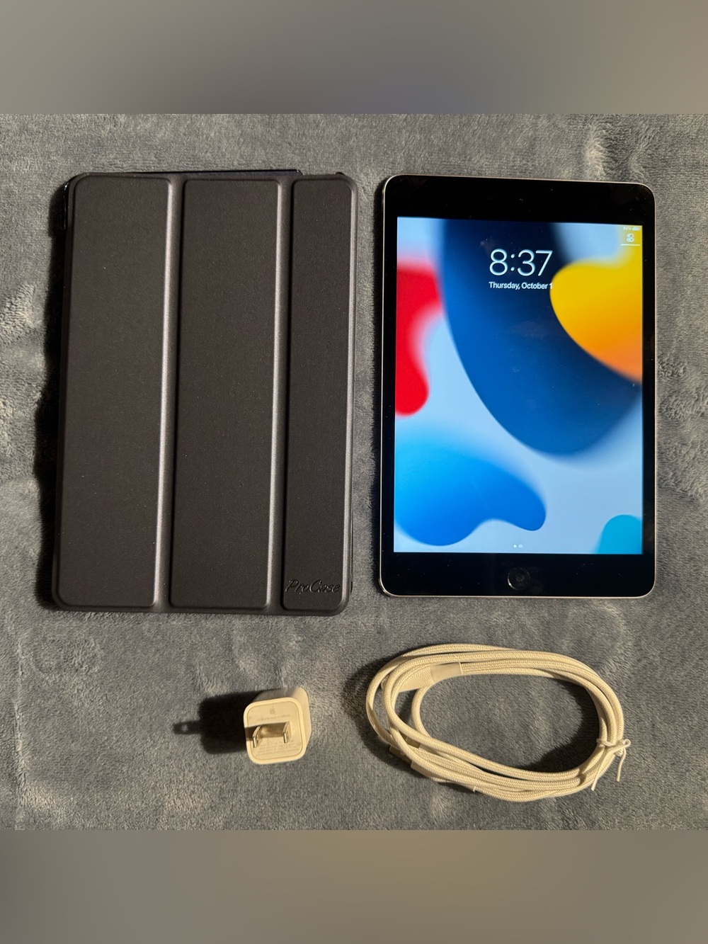 Apple iPad Mini 4 64GB Tablet 7.9 Inch Screen with  Case Apple Charger & Adapter